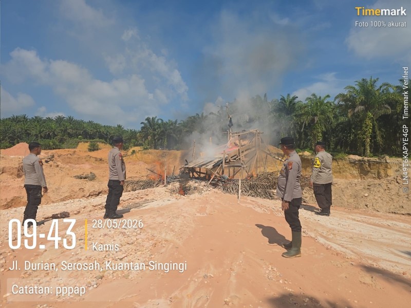 Polsek Hulu Kuantan Tertibkan Aktivitas PETI di Desa Serosah, Satu Unit Dompeng Dimusnahkan