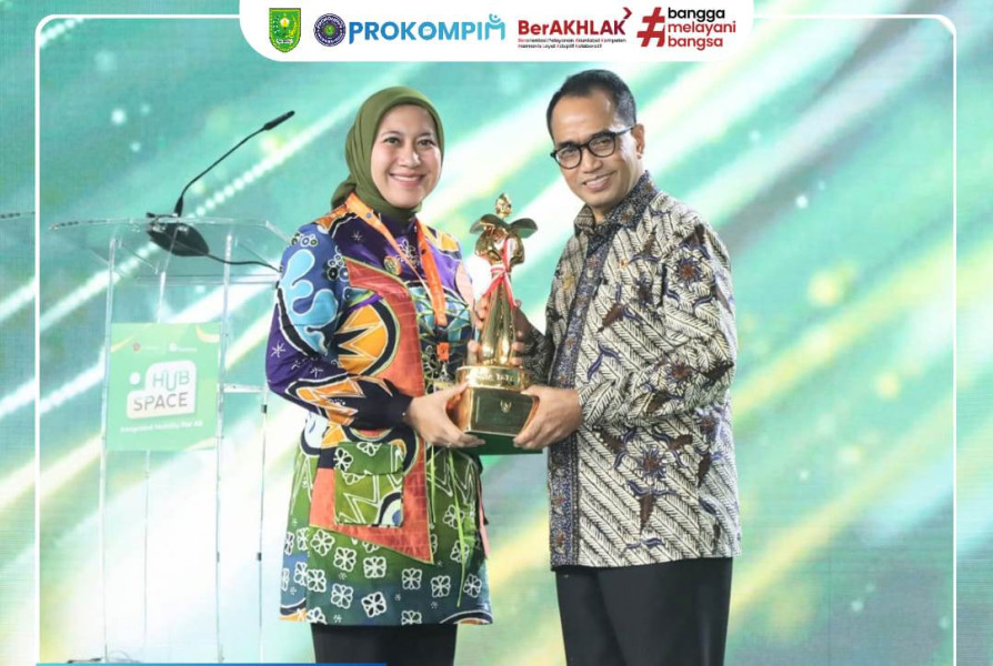 Mantap, Bupati Rezita Raih Penghargaan Wahana Tata Nugraha dari Kemenhub RI