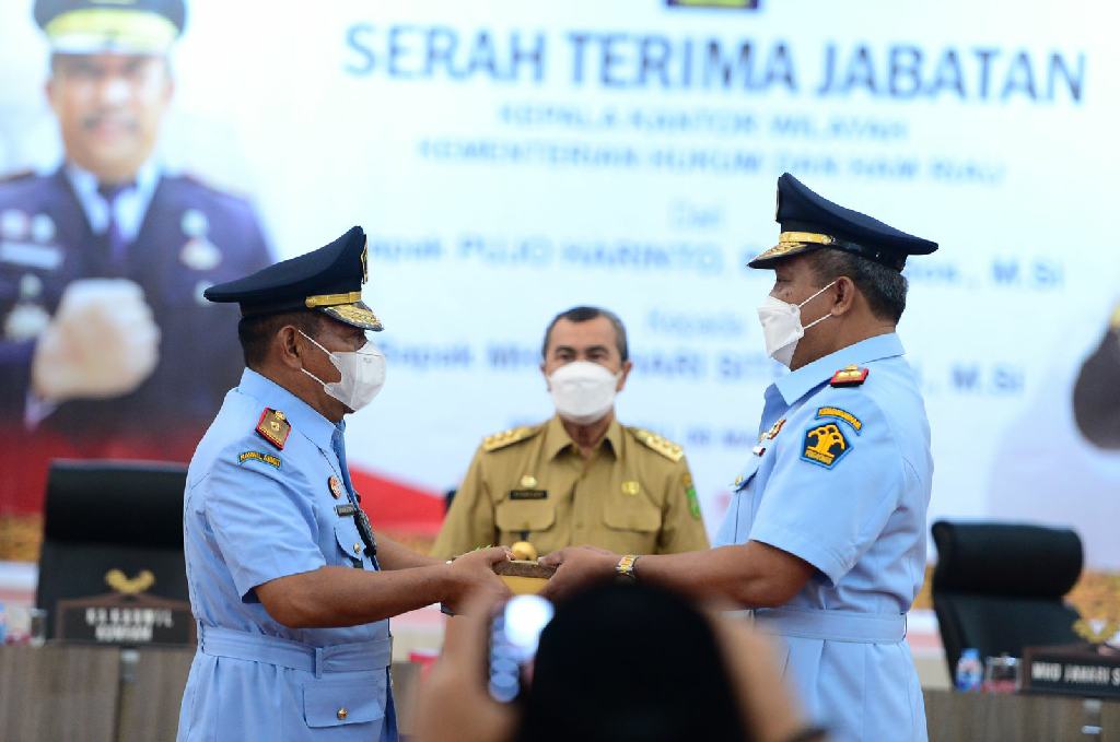 Sertijab Kepala Kanwil Kemenkumham Riau, Jahari Sitepu Resmi Gantikan Pujo Harinto