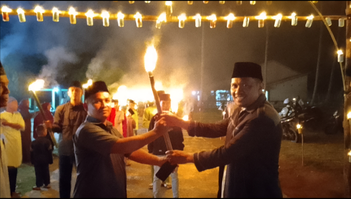Memeriahkan Malam 1 Syawal 1446 H, LPTQ Desa Batu Gajah Gelar Pawai Obor Keliling Kampung