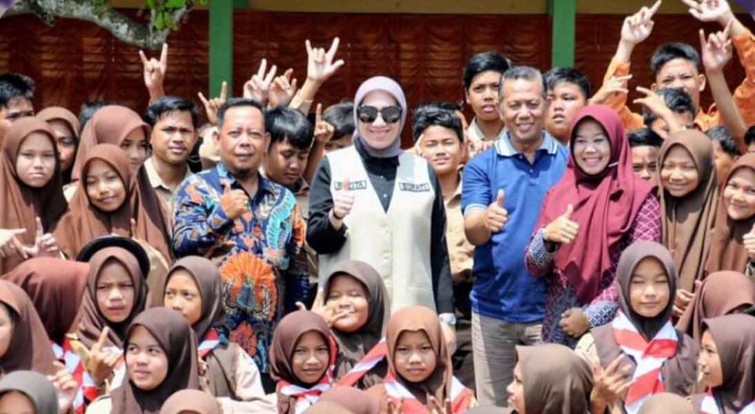 Irama Desa di Kecamatan Batang Peranap, Ini yang Dilakukan Bupati Rezita
