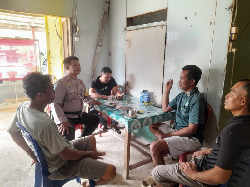 Bhabinkamtibmas Desa Pancur, Bersilaturahmi ke Rumah Warga, Ini Pesan yang Disampaikan