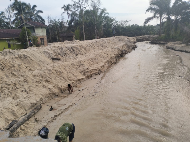 Normalisasi Sungai di Pegegas Hampir Rampung