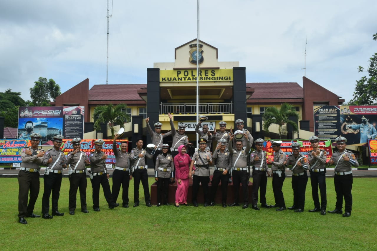 Kapolres Pimpin Upacara Serah Terima Dua Kasat Polres Kuansing