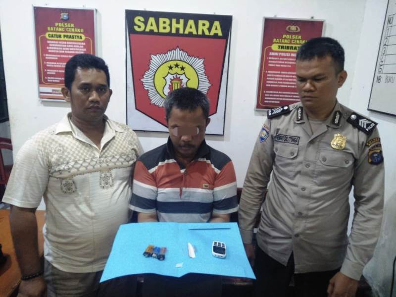 Miliki Shabu 0,32 Gram, Warga Pelalawan Ditangkap Polisi Inhu di Desa Petaling Jaya