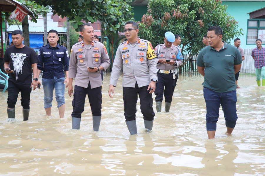 Kapolres Aceh Utara Tinjau Lokasi Banjir di Matangkuli, 709 Rumah Terendam, 7 Desa Terisolir