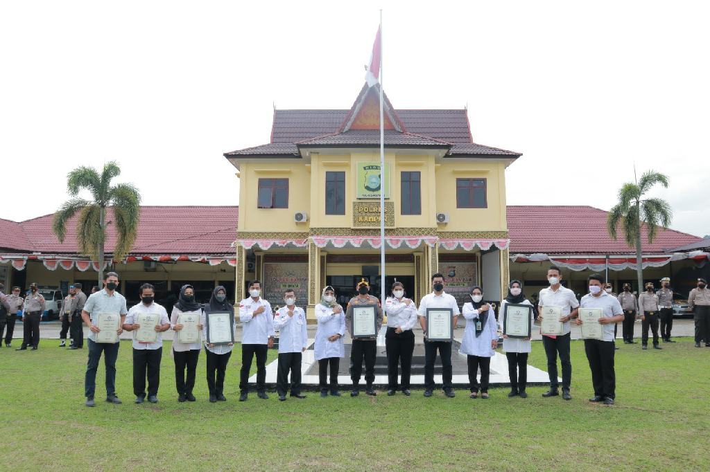 TRC PPA Beri Penghargaan Kepada Kapolres dan Unit PPA Polres Kampar