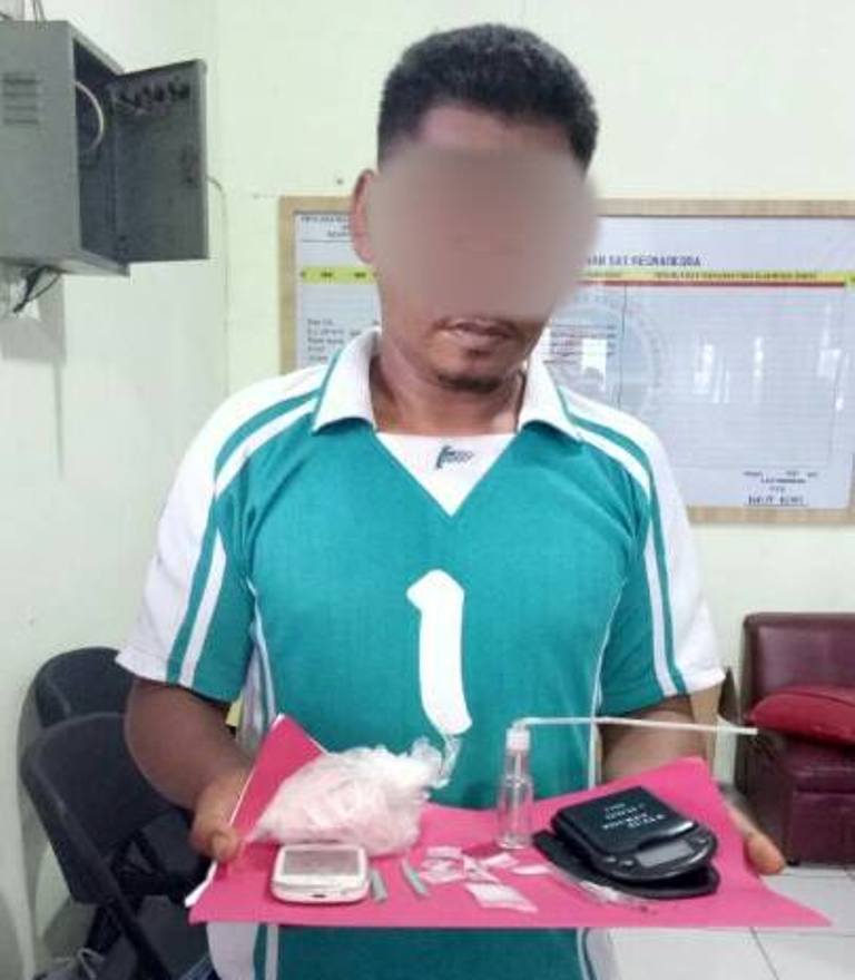 Miliki Narkoba Jenis Shabu, Warga Desa Kampung Pulau Rengat Ditangkap  Polisi