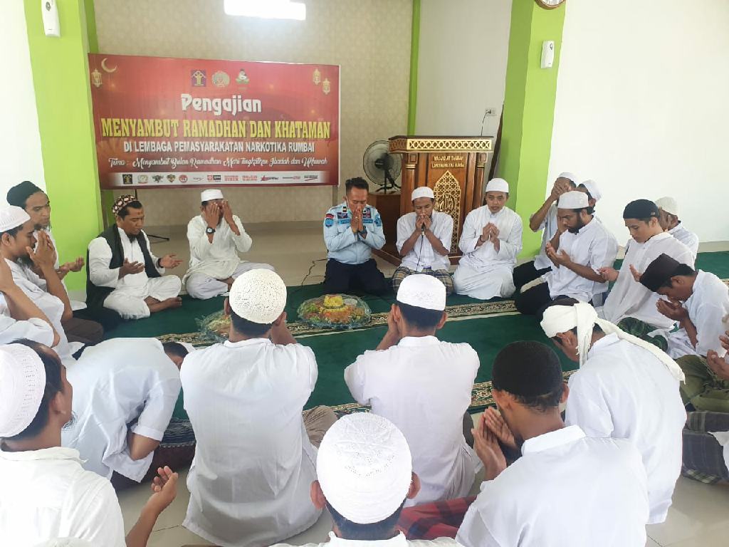 Lapas Narkotika Rumbai Bersama Jaringan Gusdurian Laksanakan Isra' Mi'raj dan Khatam Al Qur'an 