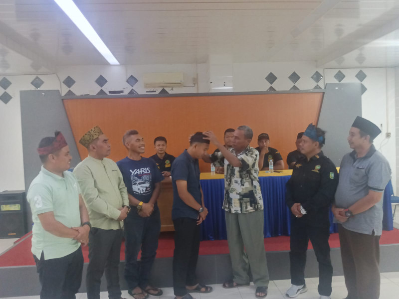 Datuk Ari Juprika SP, Terpilih Menjadi Ketua DPC LLMB Kecamatan Seberida