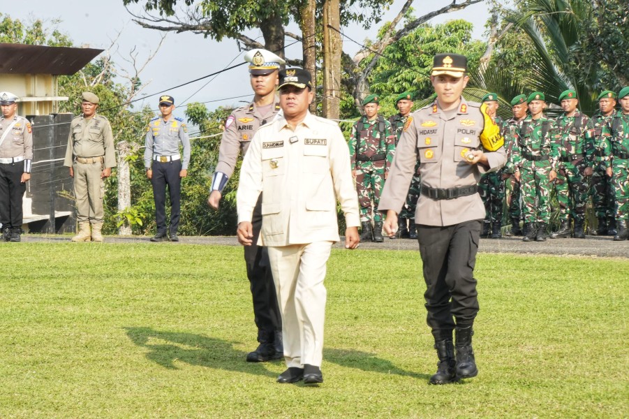 Bupati Suhardiman Pimpin Apel Gelar Pasukan Operasi Ketupat 2026 di Kuansing,