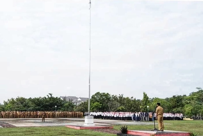 Kembali Bertugas Bupati Kuansing Pimpin Apel Bersama, Mintak Jajaran Pemkab Untuk Tingkatkan Etos Kerja