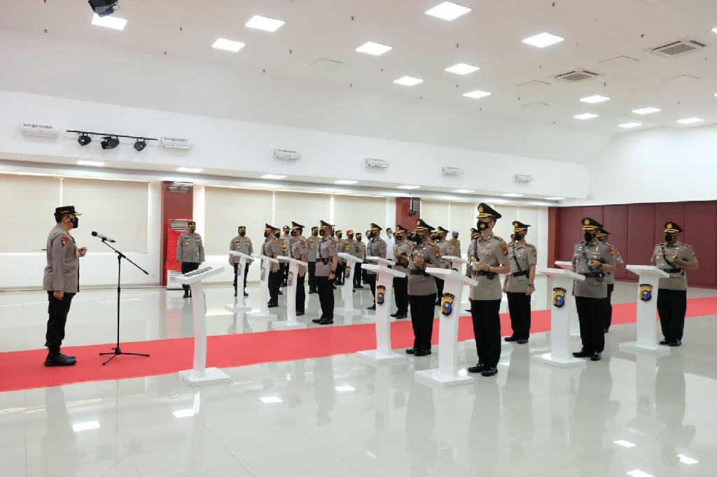 Dirreskrimum dan 6 Kapolres Jajaran Polda Riau Berganti, Berikut Namanya!