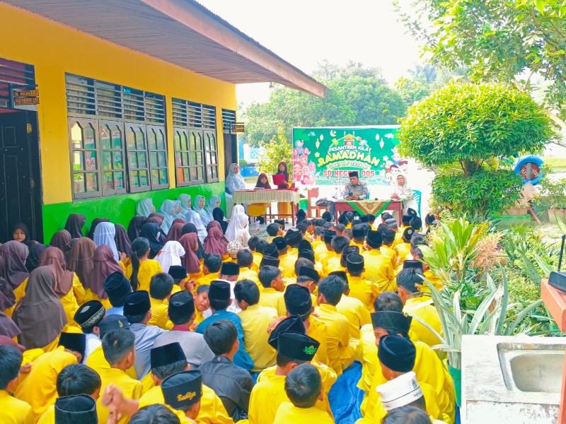 SD Negeri 005 Titian Resak Gelar Pesantren Kilat Ramadan, Ustadz Supandi Sampaikan Tausiyah