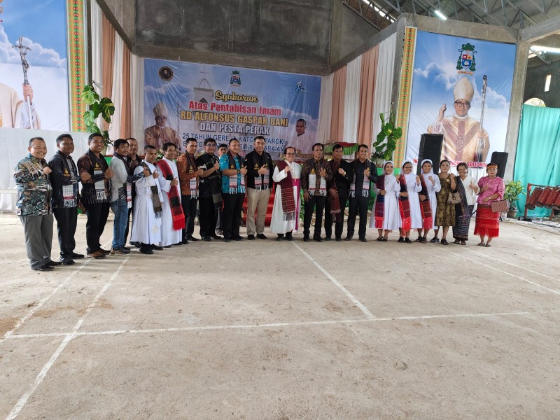 Wabup Syafaruddin Poti Hadiri Pesta Perak 25 Tahun Gereja Katolik St. Ignatius Loyola