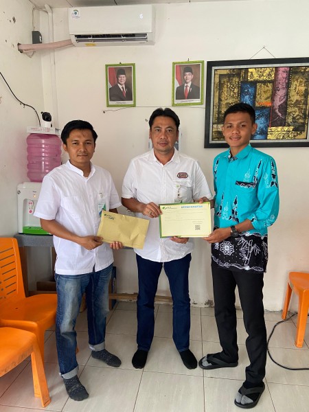 Simbolis Penyerahan Sertifikat dan Kartu BPJS Ketenagakerjaan Satuan Pelayanan Pemenuhan Gizi (SPPG) Kecamatan Kuantan Tengah