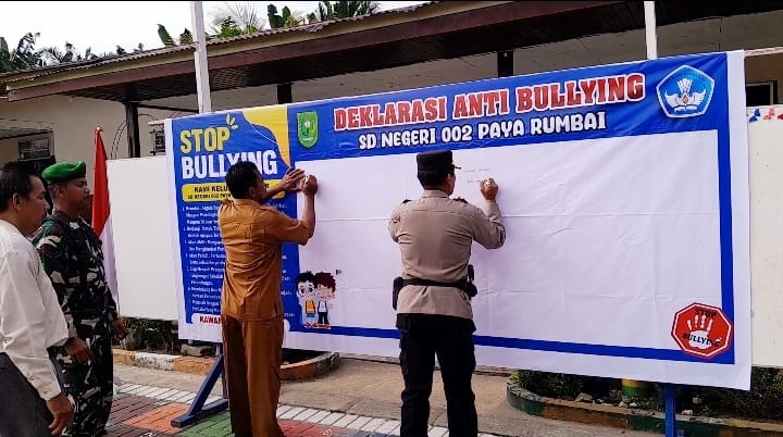 Tumbuhkan Empati Sejak Dini, Siswa SDN 002 Paya Rumbai Ikrar Tolak Perundungan