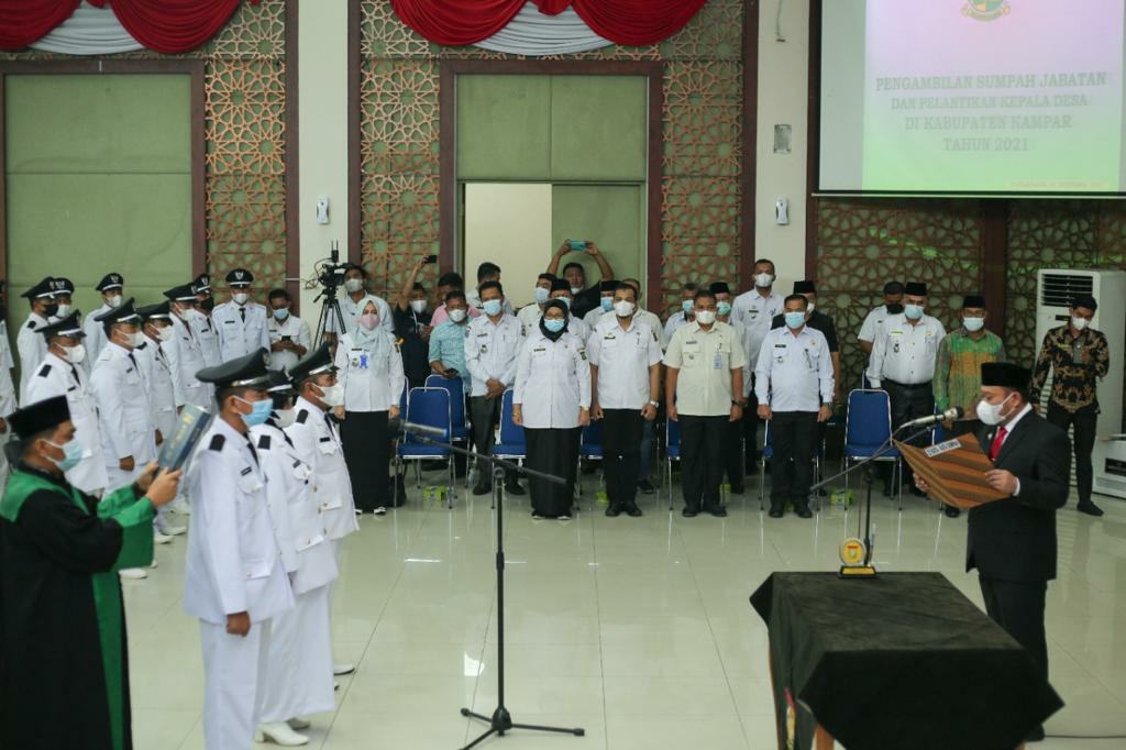 Bupati Kampar Lantik Sebanyak 94 Kepala Desa, Ini Daftar Namanya