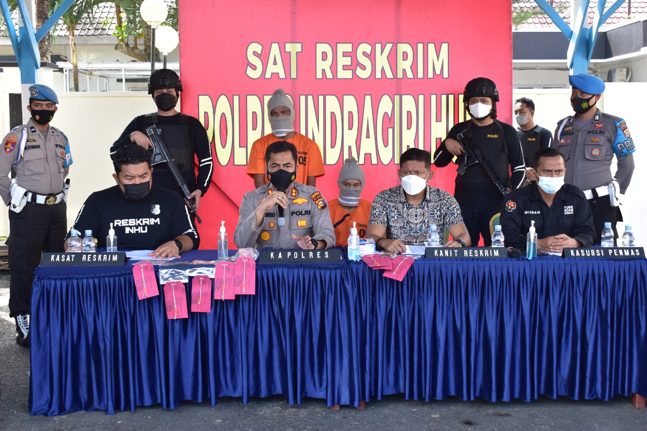 Dua Pelaku Pecah Kaca Mobil Diringkus Buser Polres Inhu di Sumsel