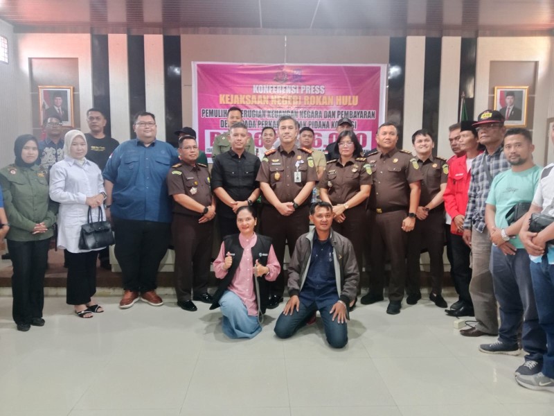 Coffee Morning Perdana, Kajari Rohul Tegaskan Penegakan Hukum Harus Bermanfaat bagi Masyarakat