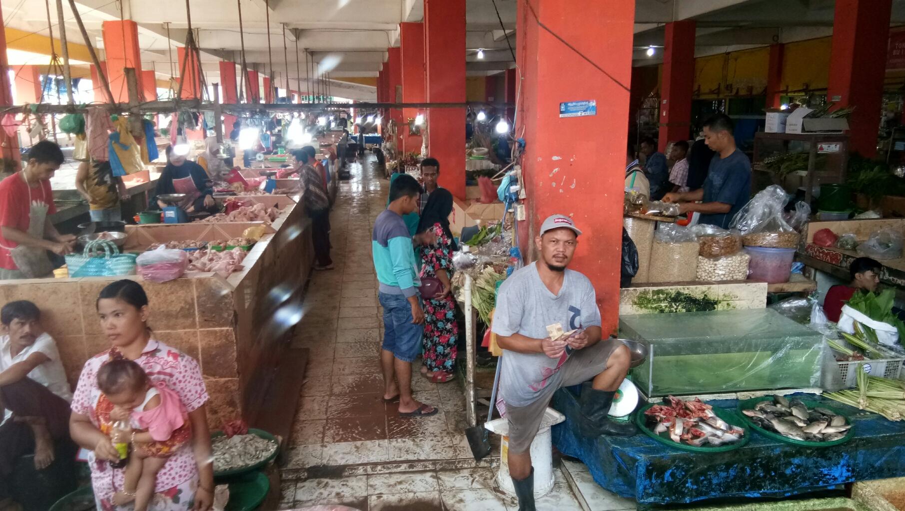 Satu Hari Jelang Lebaran, Harga Ayam Potong di Pasar Soegih Belilas Capai Rp40 Ribu