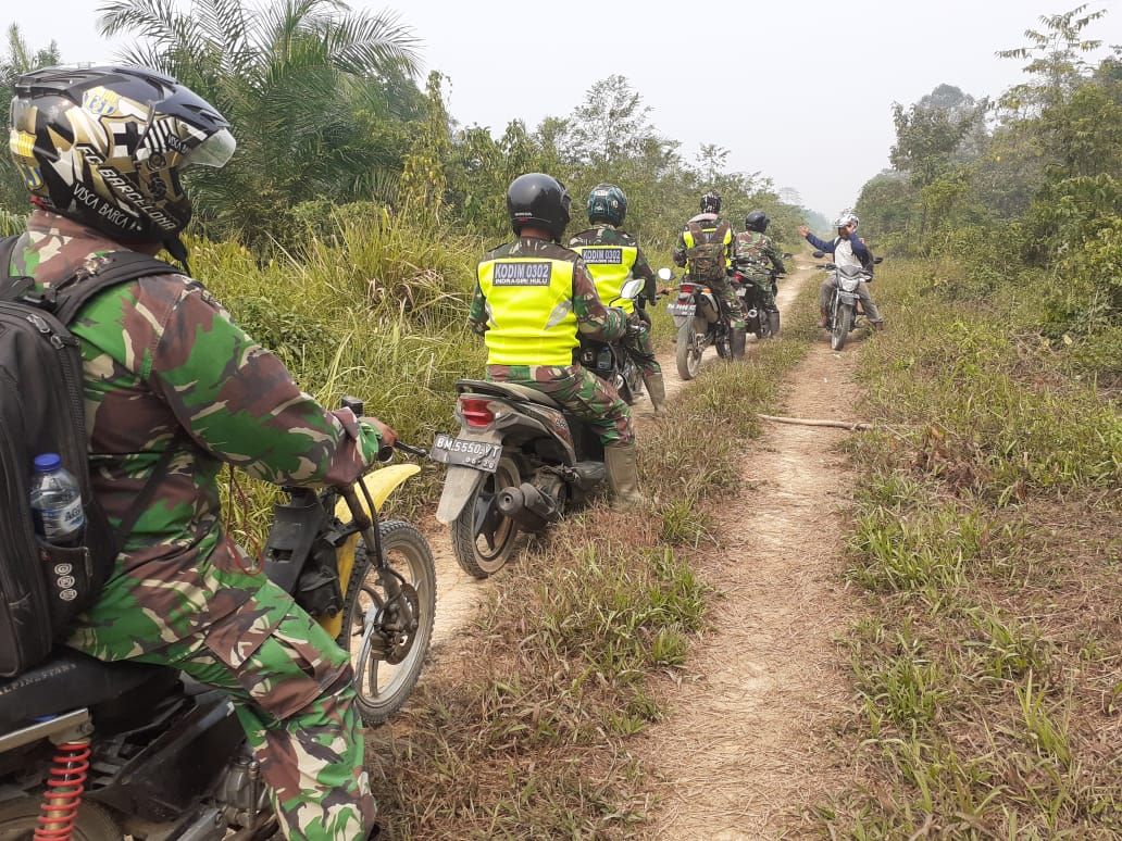 Tim 8 Patroli Karhutla di Desa Talang Lakat, Batang Gansal