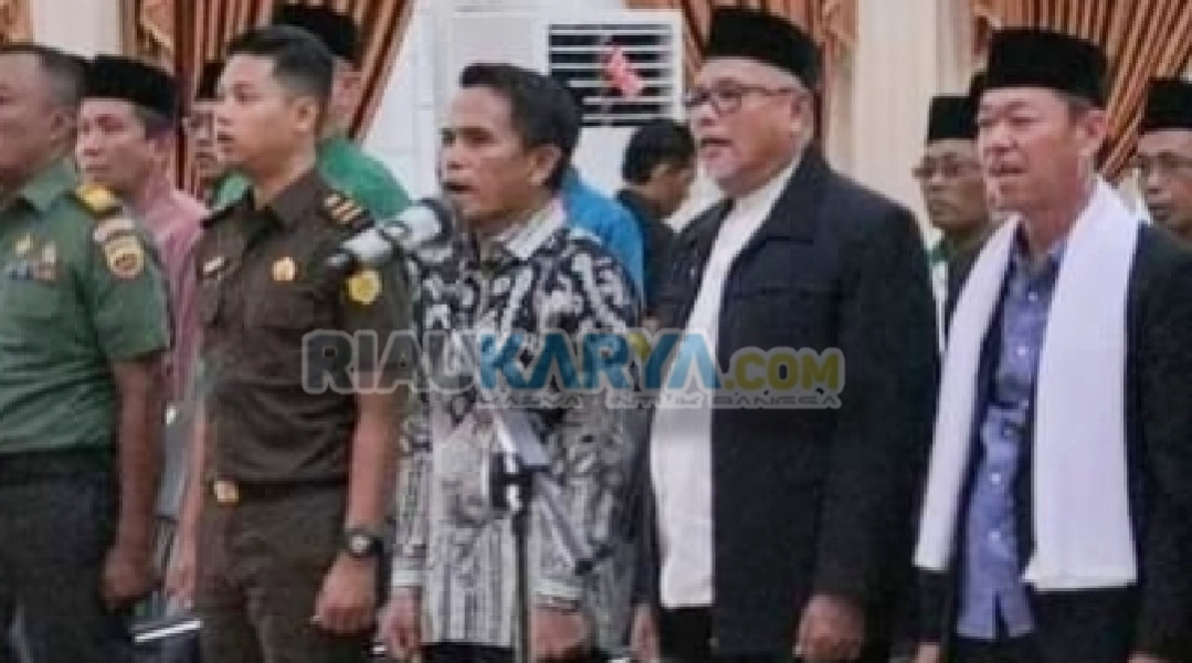 Ketua DPRD Rohil Maston Hadiri Pelantikan dan Rapat Kerja MUI