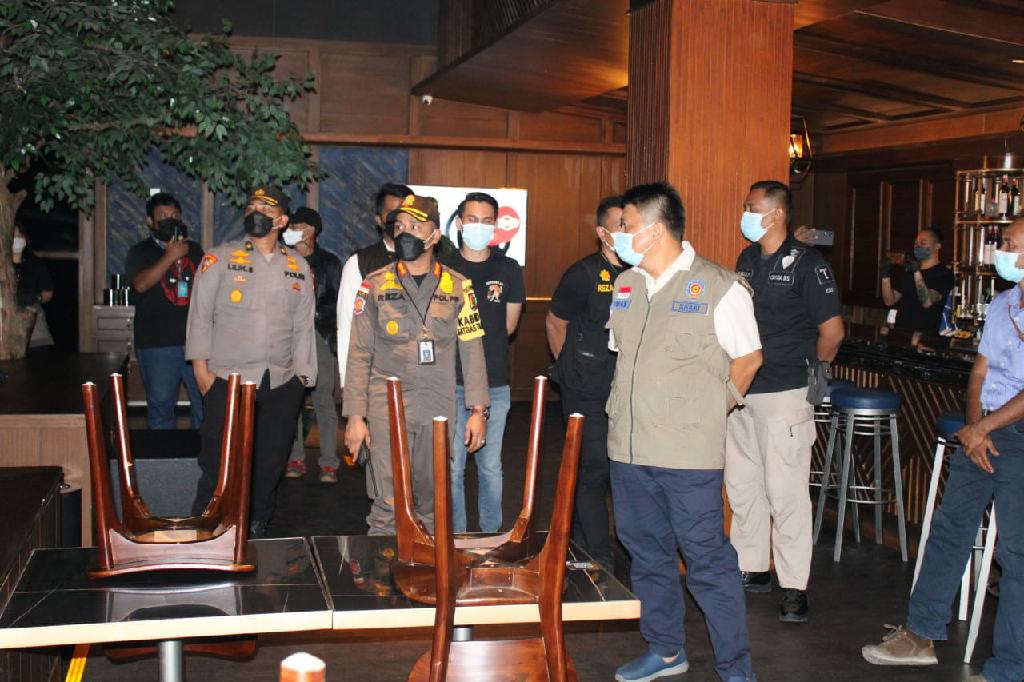 Gelar Operasi Gabungan: Polri, TNI dan Sat Pol PP Lakukan Penertiban Dalam Penanganan Covid-19 