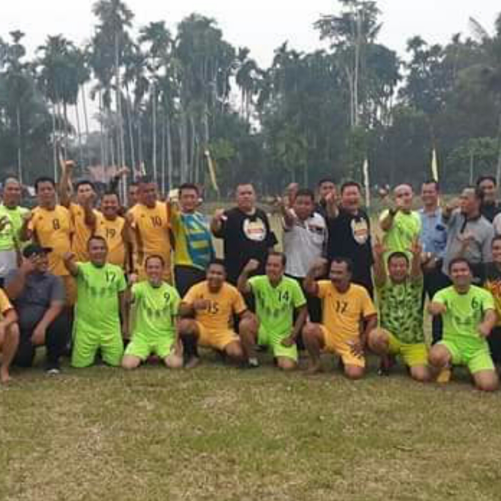 Pemkab Inhu Gasak Tim DPRD 3-1 Dalam Pertandingan Eksebisi Pembukaan Turnamen SAYA RIAU Cup 1