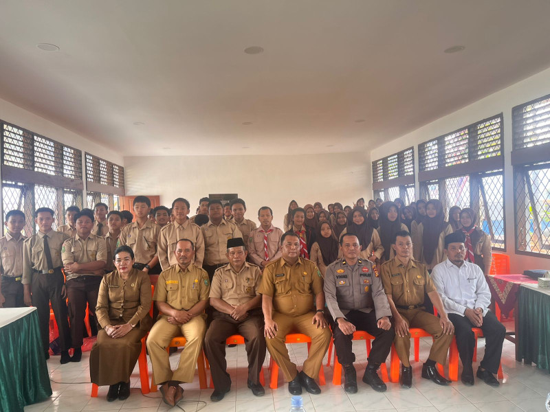 Sosialisasi Bahaya Narkoba ke Pelajar, Polsek Batang Cenaku Ingatkan Guru Aktif di Pilkada