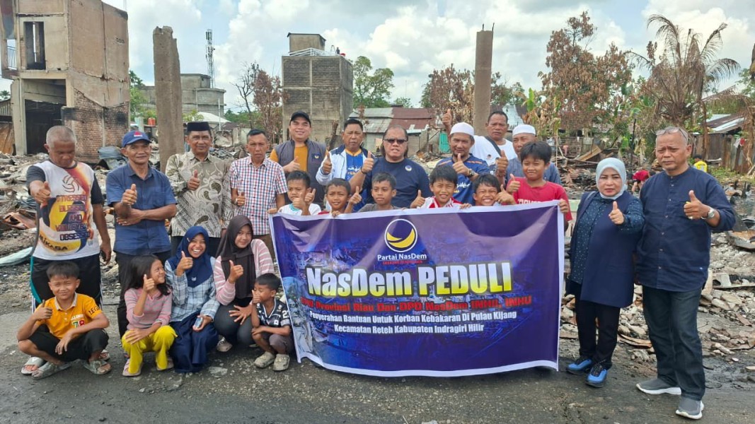 Serahkan 10 Juta Bersama NASDEM :  Yopi Arianto: Airmata Mereka Adalah Tanggung Jawab Kita