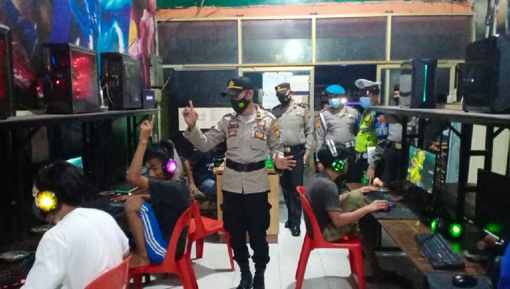 Selama Long Weekend Jajaran Polres Kampar Gencarkan Himbauan Protokol Kesehatan