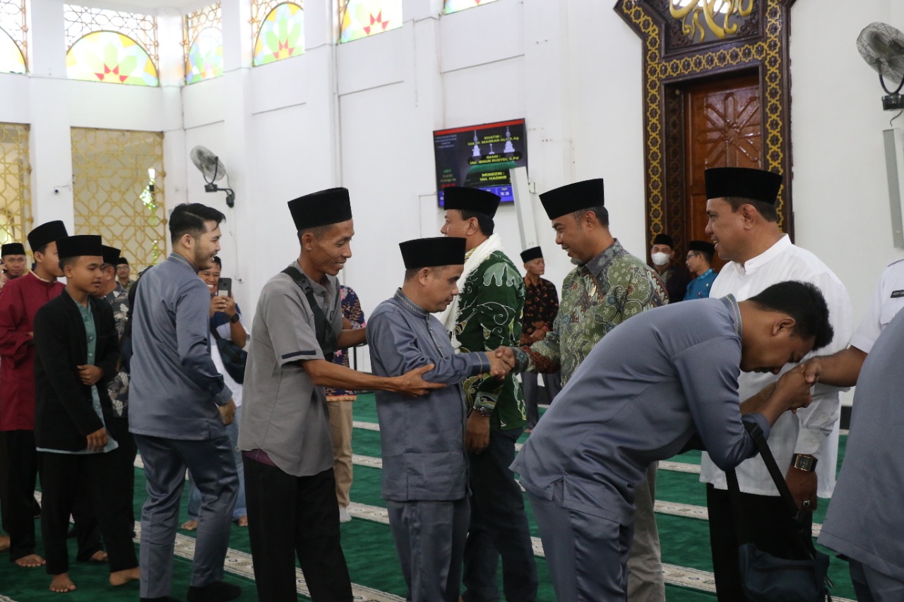 Doa Terbaik dan Harapan Seluruh Kafilah Disampaikan Suhardiman Amby Dalam Pelepasan Pesrta MTQ