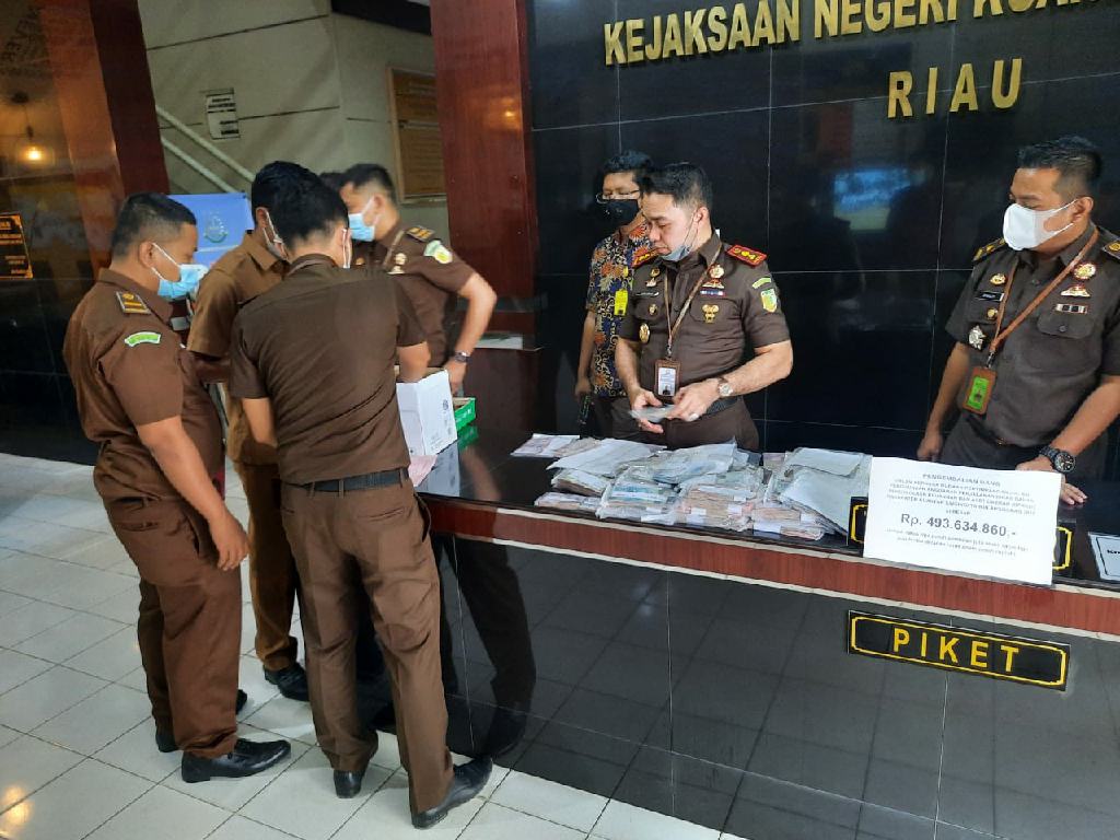 Ditetapkan Tersangka Oleh Kejari, Kepala BPKAD Kuansing: Saya Minta Hal Ini Menjadi Atensi Kejati