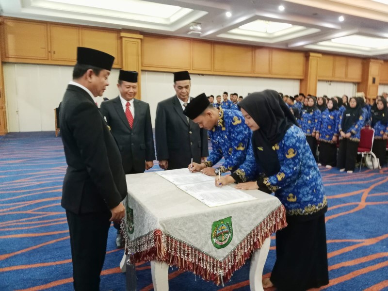 150 PPPK Resmi Dilantik, Wabup Syafaruddin Poti: Jabatan Ini Adalah Amanah