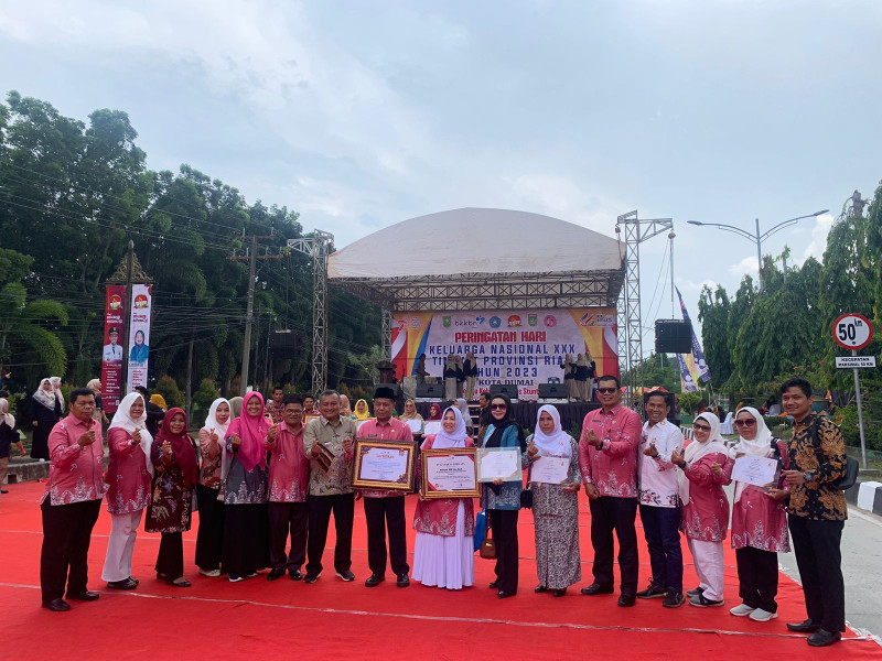 Hadiri Harganas di Dumai, Kuansing Raih Penghargaan Terbaik II Lomba BKB Tingkat Provinsi Riau