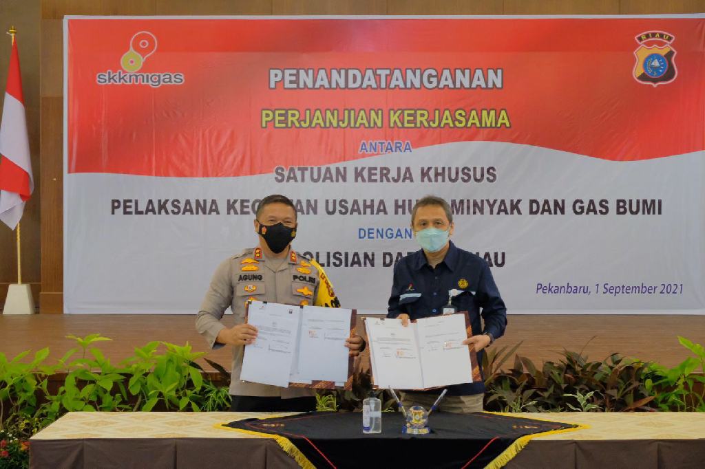 Tanda Tangani Kerjasama dengan SKK Migas, Kapolda Riau Komit Kelola Keamanan Secara Baik