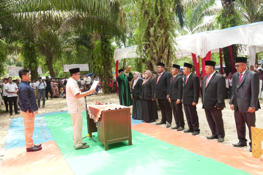 Lantik 7 PJ Kepala Desa,  Bupati Minta Kades Proaktif Dukung Program  “Berobat Gratis”