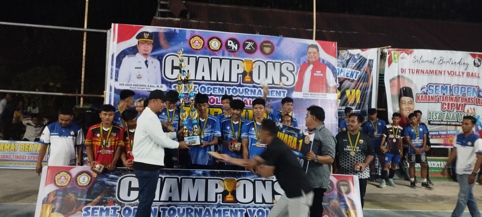 Bupati Ade dan Dewan Dodi Nefeldi Saksikan Final Turnamen Bola Voli Karta Tunas Baru Cup VI