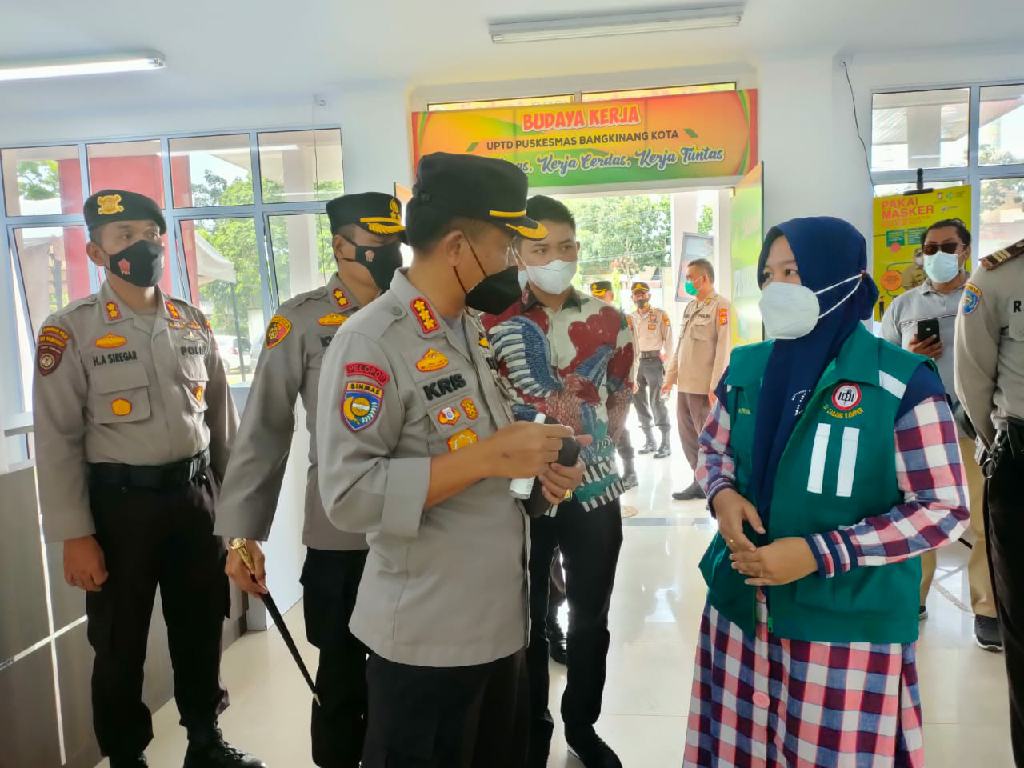 Tim Supervisi Penanganan COVID-19 Polda Riau Tinjau Pos PPKM di Kelurahan Bangkinang