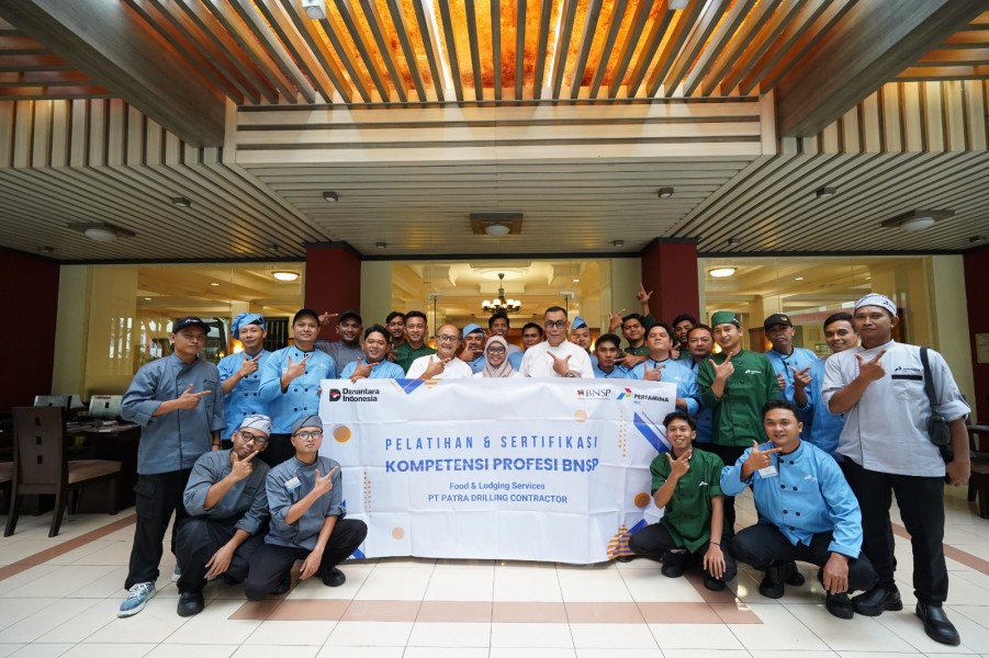 Jaga Mutu Layanan di Seluruh Wilayah, PT Patra Drilling Contractor Sertifikasi Koki dan Baker