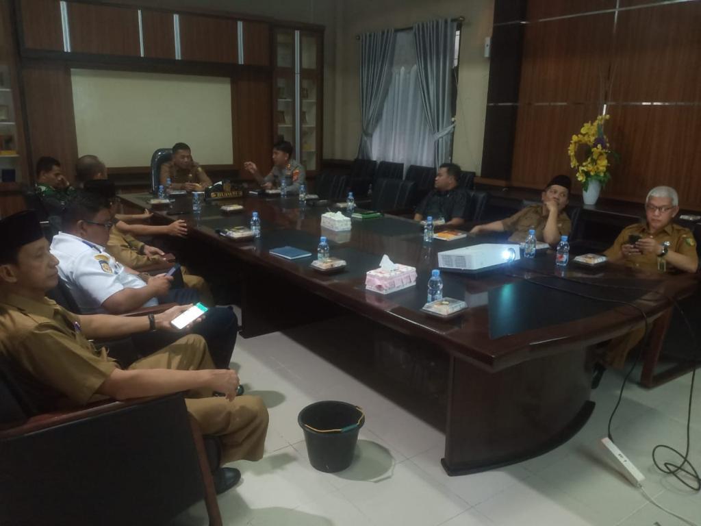 Kapolres Bersama Forkopimda Kuansing Ikuti Rakor Zoom Meeting Oleh Mendagri RI Tentang Langkah Konkret dalam Pengendalian Inflasi Daerah Tahun 2023