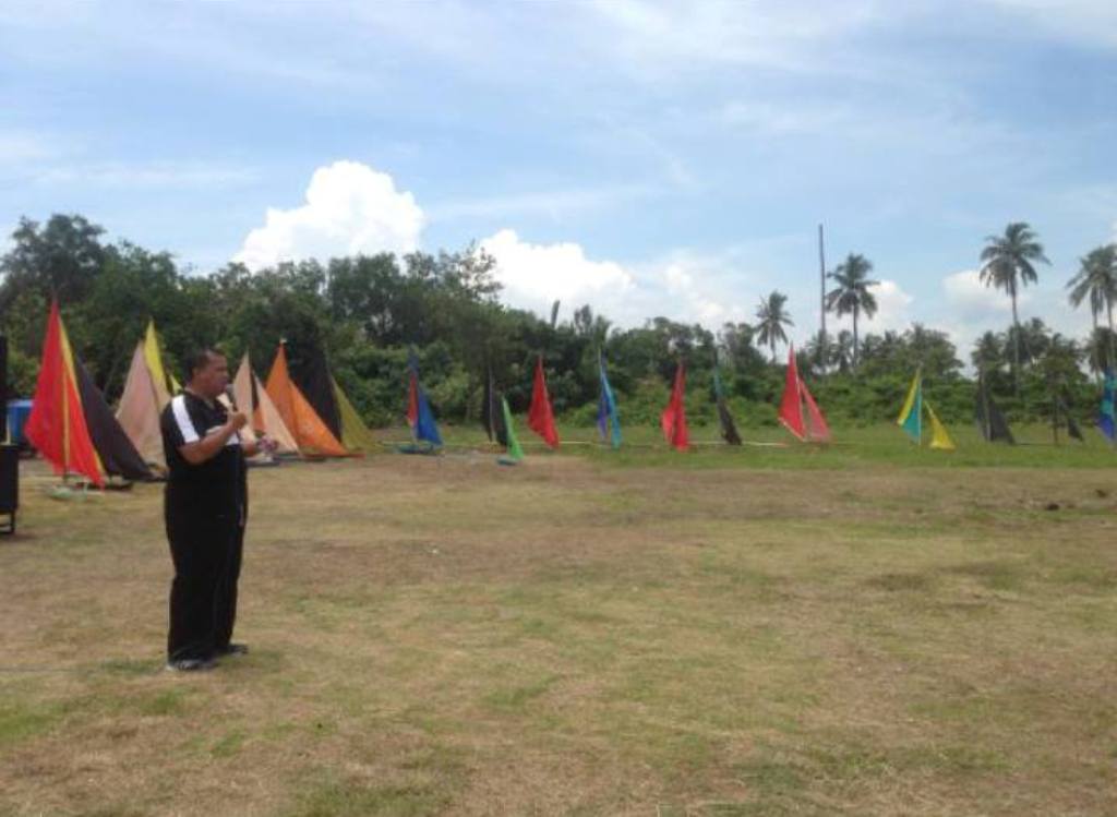 Yopi Hadiri Pembukaan Festival Jung Titis di Pantai Beting Beras, Pulau Merbau