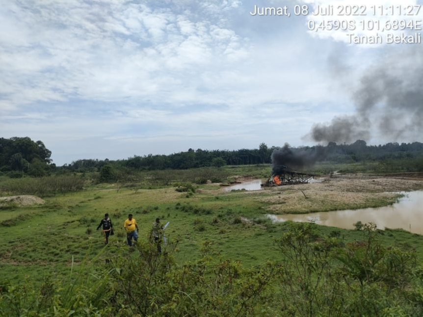 PETI di Pangean Kuansing Kucar Kacir Saat Digerebek Polisi
