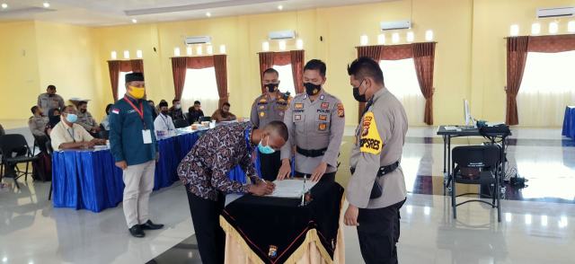 Peserta Rekrutmen Proaktif Bintara Polri T.A. 2021 di Polres Kampar Tanda Tangani Pakta Integritas