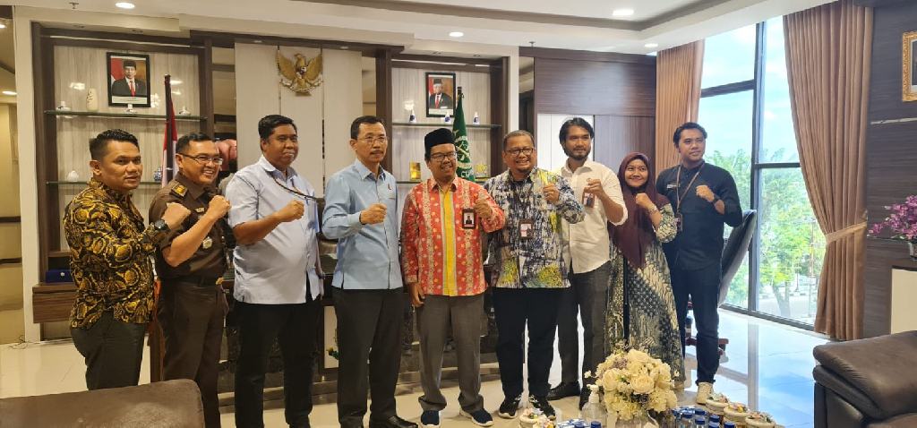 Bertemu Kajati, Bawaslu Riau Bahas Sentra Penegakan Hukum Terpadu Pemilu