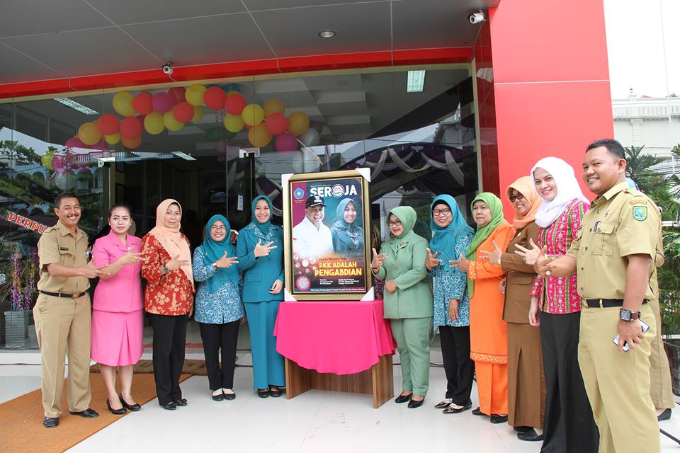 Launching Majalah Seroja, Rezita Meylani Yopi Ajak Masyarakat Gemar Membaca