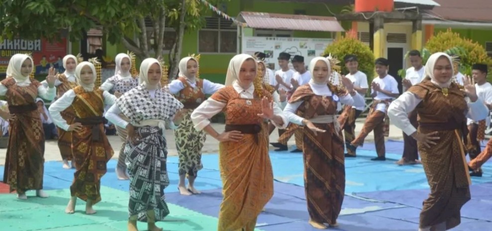 Semarak Pentas Seni MA Al Ihsan 2026, Siswa Tampilkan Kreativitas dalam Bingkai Keberagaman