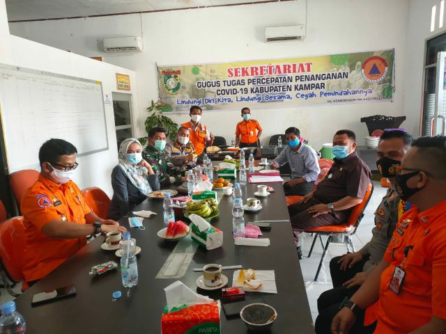 Bina Sinergitas, Kapolres Kampar Bersama Bupati dan Dandim Ramah-tamah di Kantor BPBD Kampar