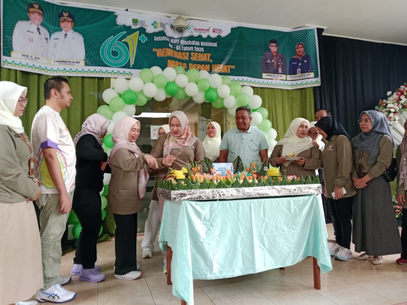 HKN ke-61 di Rohul Berlangsung Meriah, Bupati Anton Tekankan Transformasi Kesehatan untuk Indonesia Maju